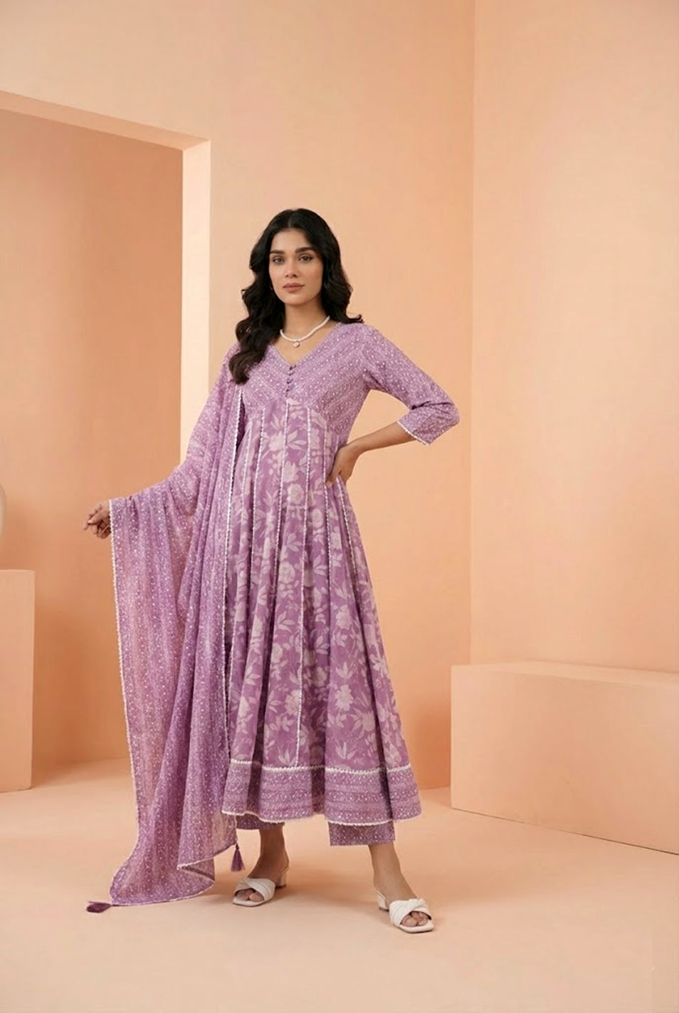 Soft lavender Floral Printed Mulmul Kurta and Pant with Lucknowi Embroidery