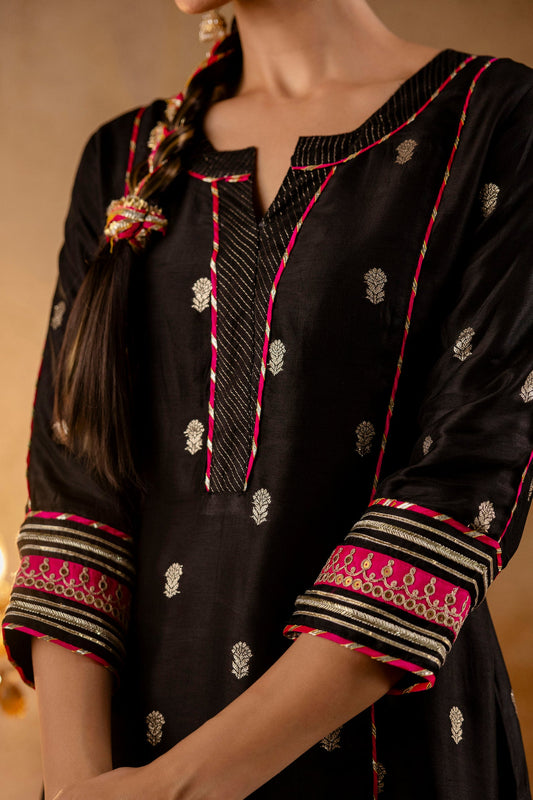 Elegant Silk Jacquard Booti Embroidered Kurta with Silk Pant